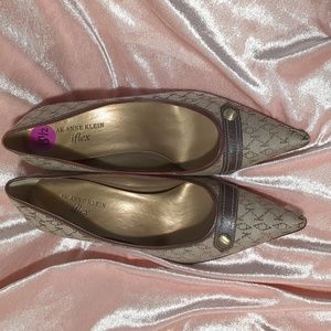 Anne Klein pumps